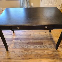 Desk for sale 28"x48"x30", good condition