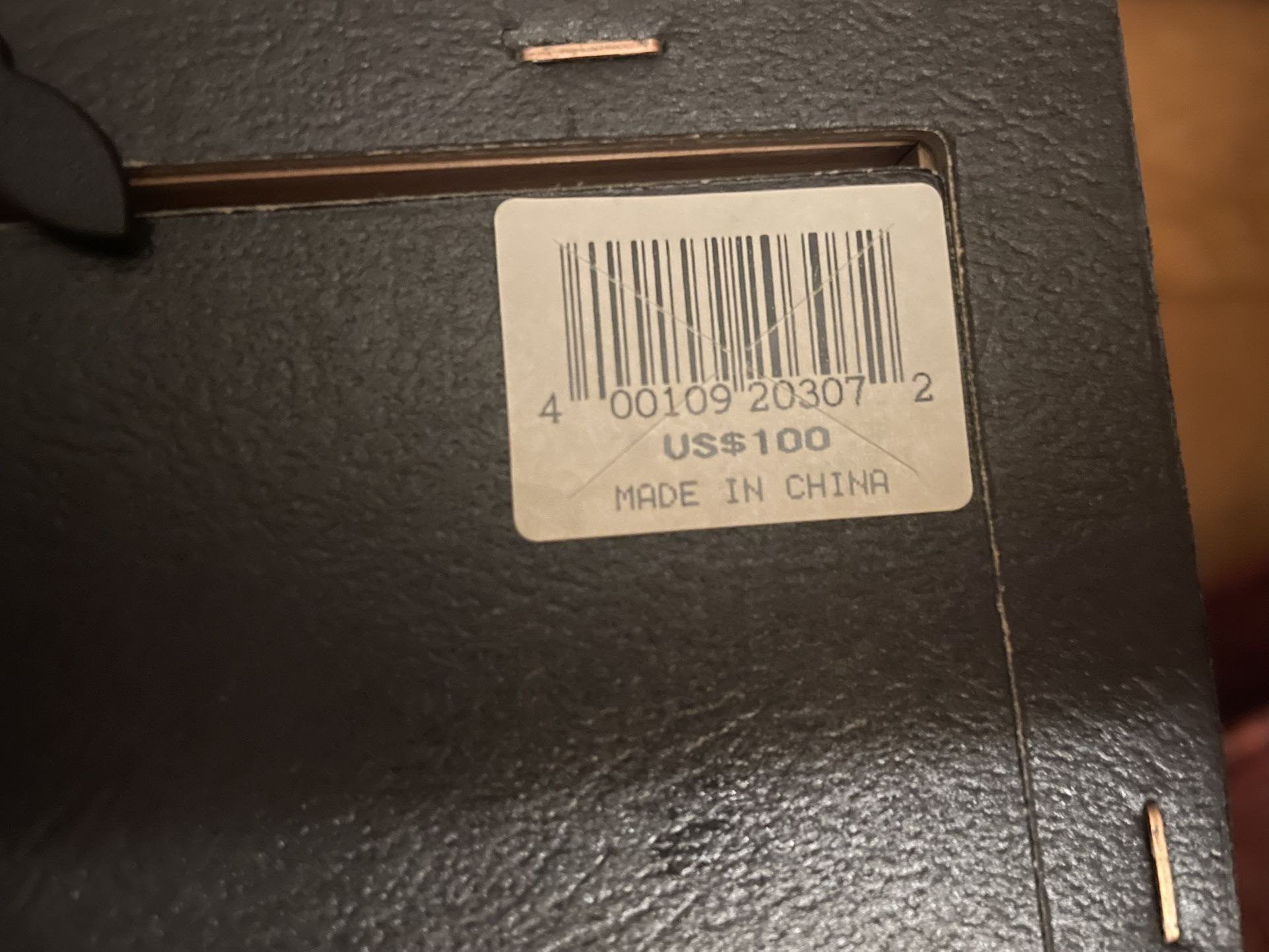 Walt Disney World 25th Anniversary Framed 8 Pin Set Framed 1996