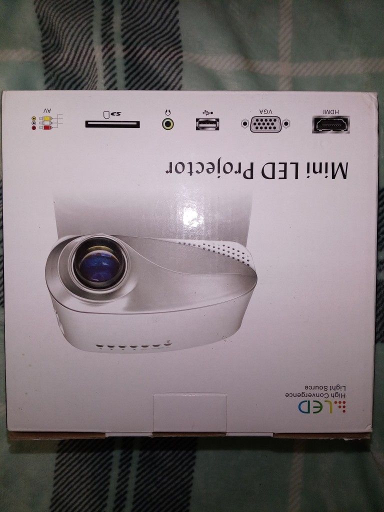 Mini LED projector 
