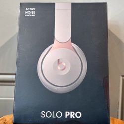 🔥Beats Solo Pro Wireless NC🔥100% Original🔥$150 Firm On Price🔥 New Sealed