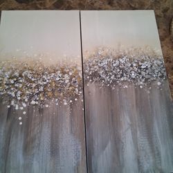 2 piece wall canvas art frame. Fairly new. Bought 2 months ago. Size: 12"×24".