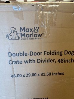 Dog crate with divider