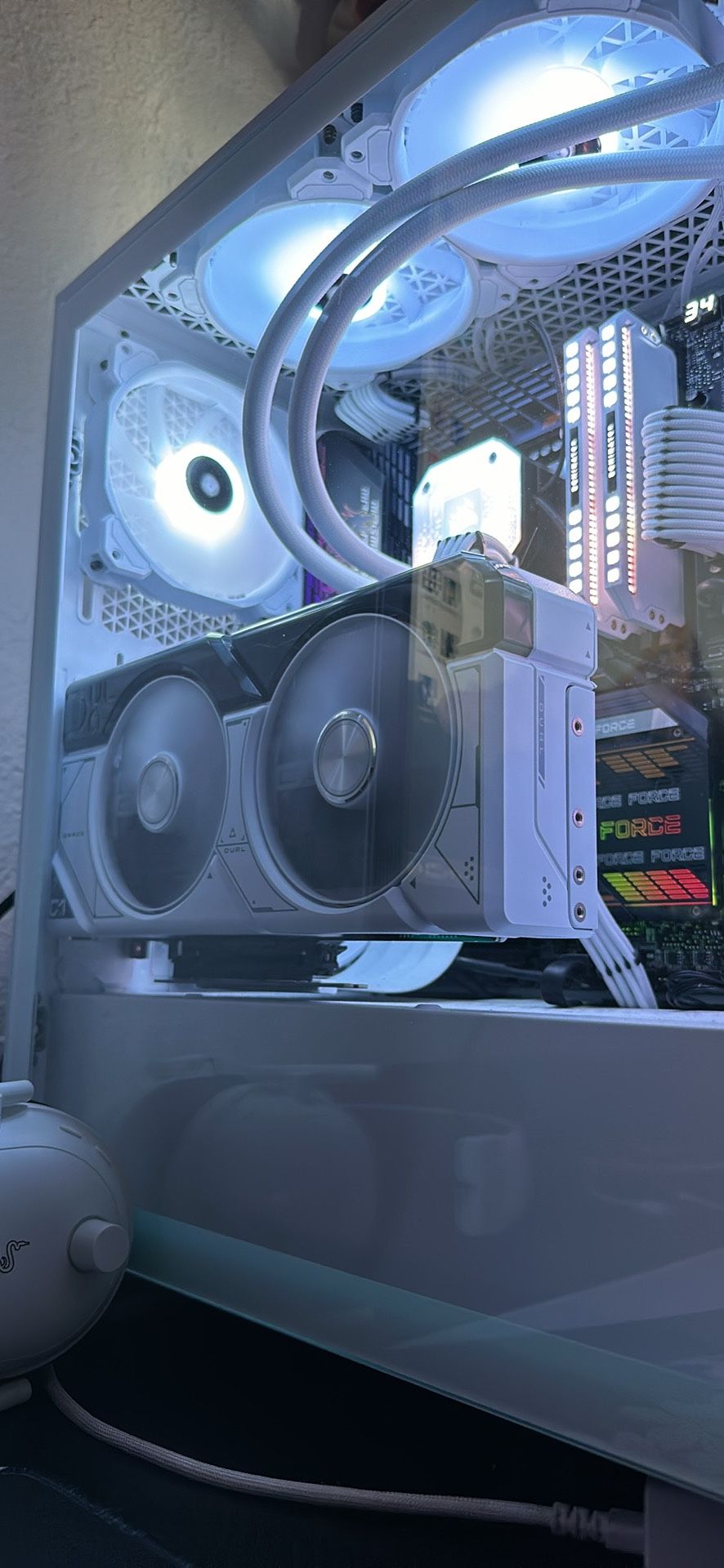 RTX 4070 Asus White