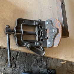 Truck ( Hitch Mounted ) Pipe Vise