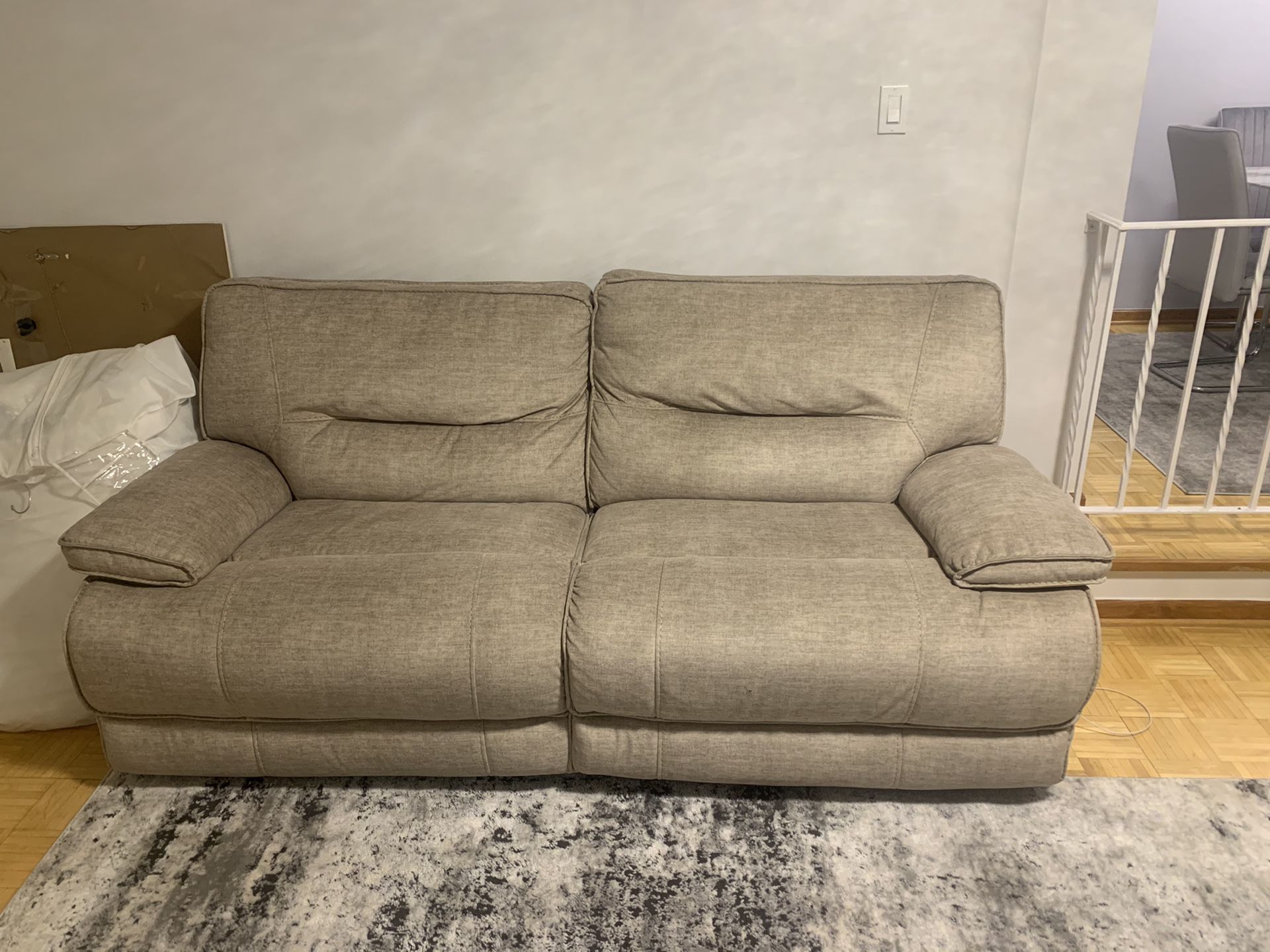 Recliner love seat/ couch