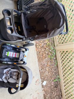 Chicco Bravo 3-in-1 Quick Fold Trio Travel System