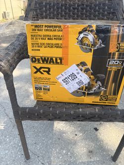 DeWalt 7-1/4/ plug / po (184mm)
