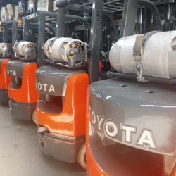 FORKLIFT TOYOTA  $14.999