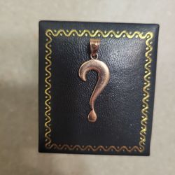 10 K Gold Pendant.  Weight Is 1 Gram 