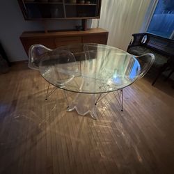 Mcm Leon Forrest Glass Table W 2 Ghost Chairs