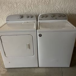 Whirlpool Washer & Dryer Set (Gas)