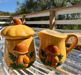 Vintage 1981 Handmade Mushroom Creamer & Sugar Bowl 🍄
