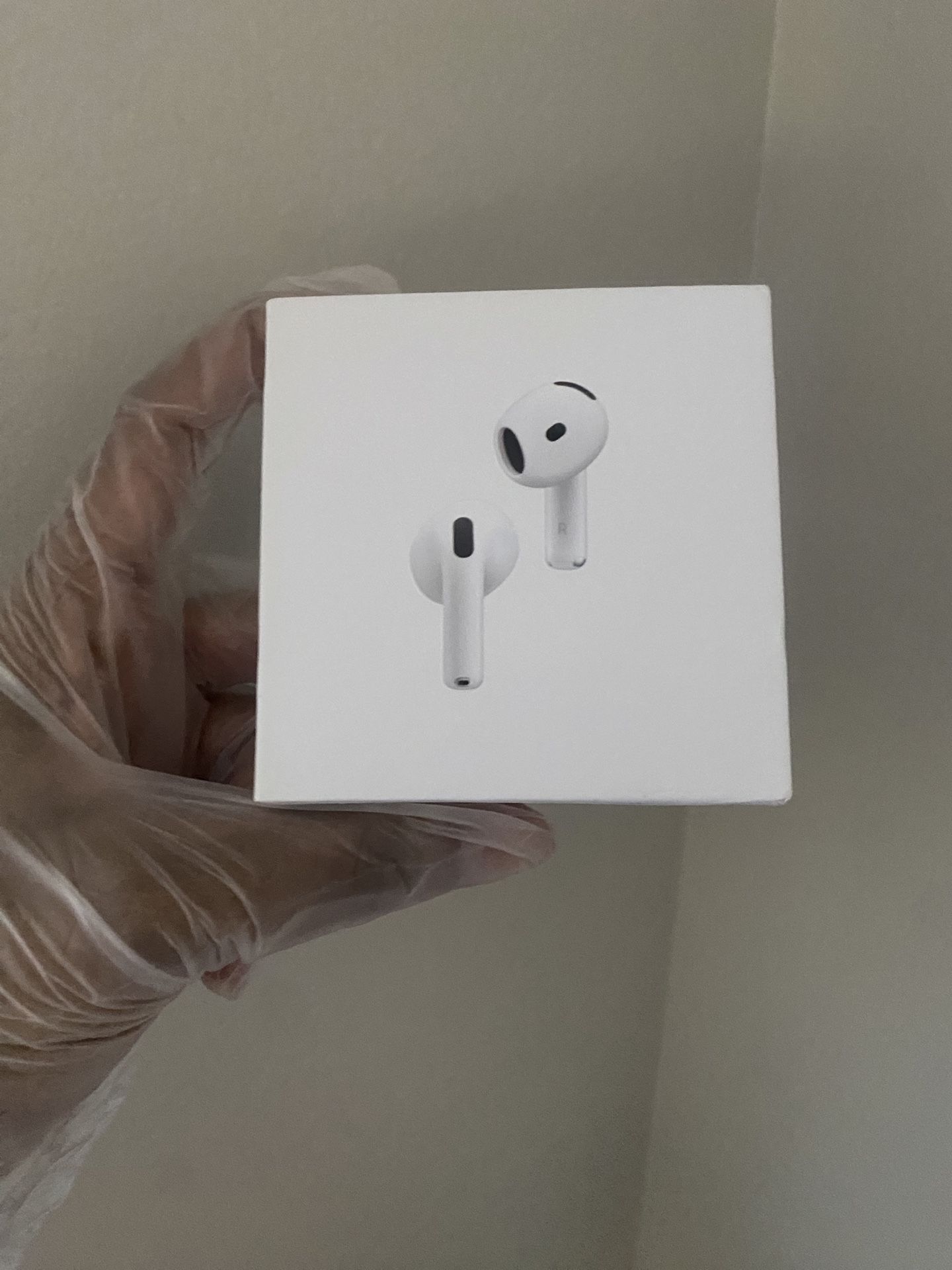 AirPods 4th Gen Active Noice Cancellation