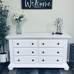 Refinished Solid Wood Swan White Bedroom Dresser Buffet TV Stand 