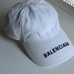 Balenciaga Hat Size L