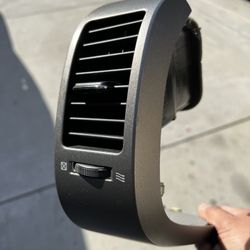 2004 To 2009 Prius Passenger Vent Trim