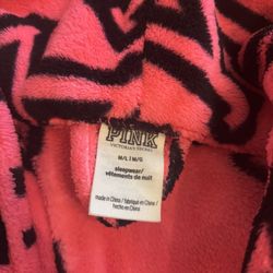 Like New Victioria  Secret Cozy Bath Robe ~ Pick Up Near Labrea & San Vicente 90019)