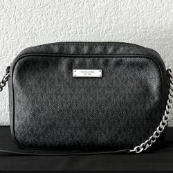 Michael Kor’s Cross Body Bag 