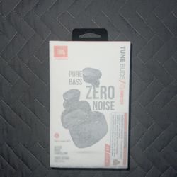 JBL Tune Buds Bluetooth Earbuds