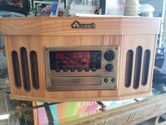 Record Player In Excellent condition 