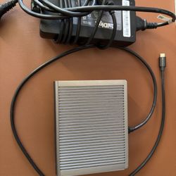 CalDigit TS4 Like-New