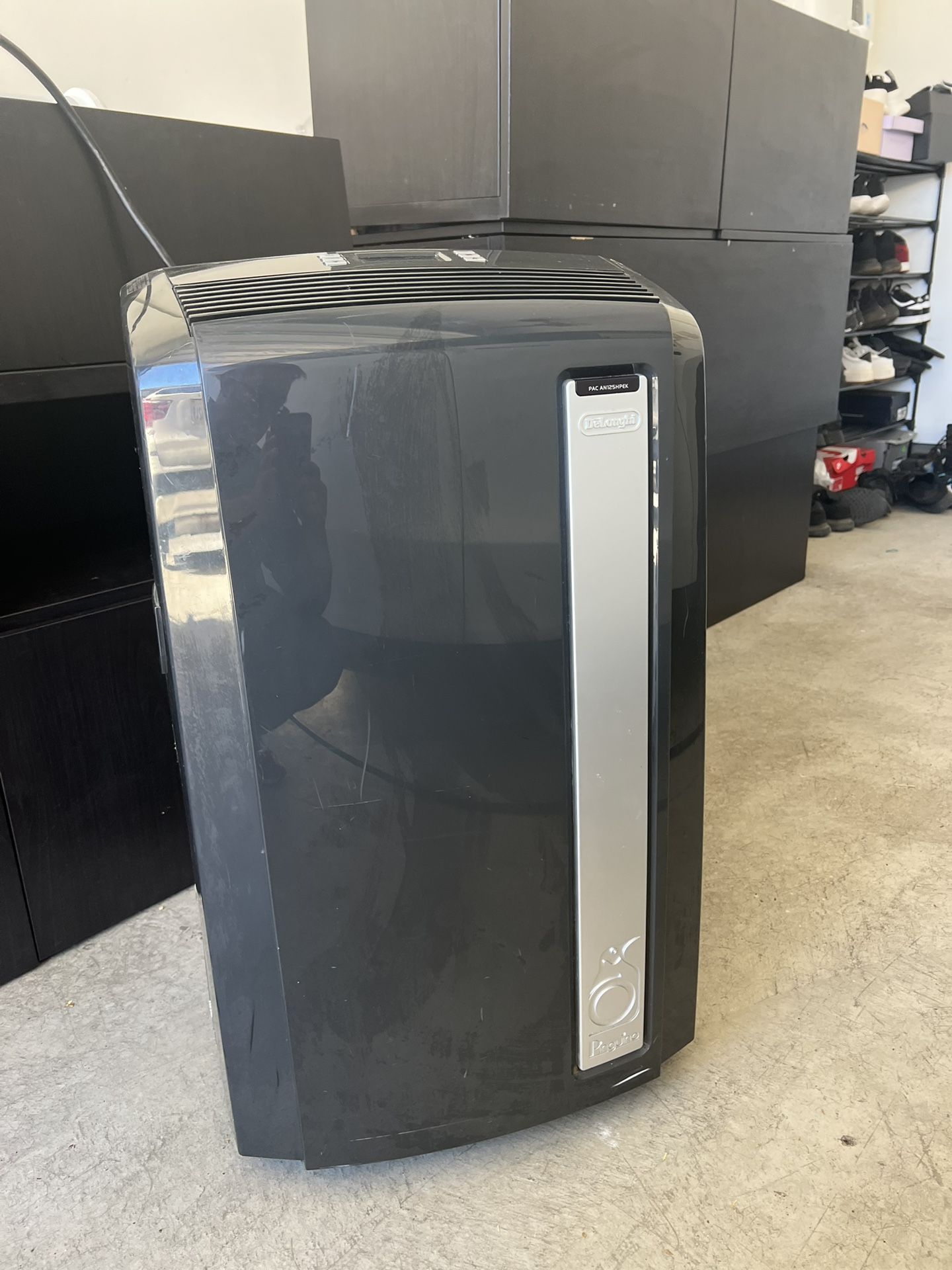 DeLonghi Air Conditioner And Heater