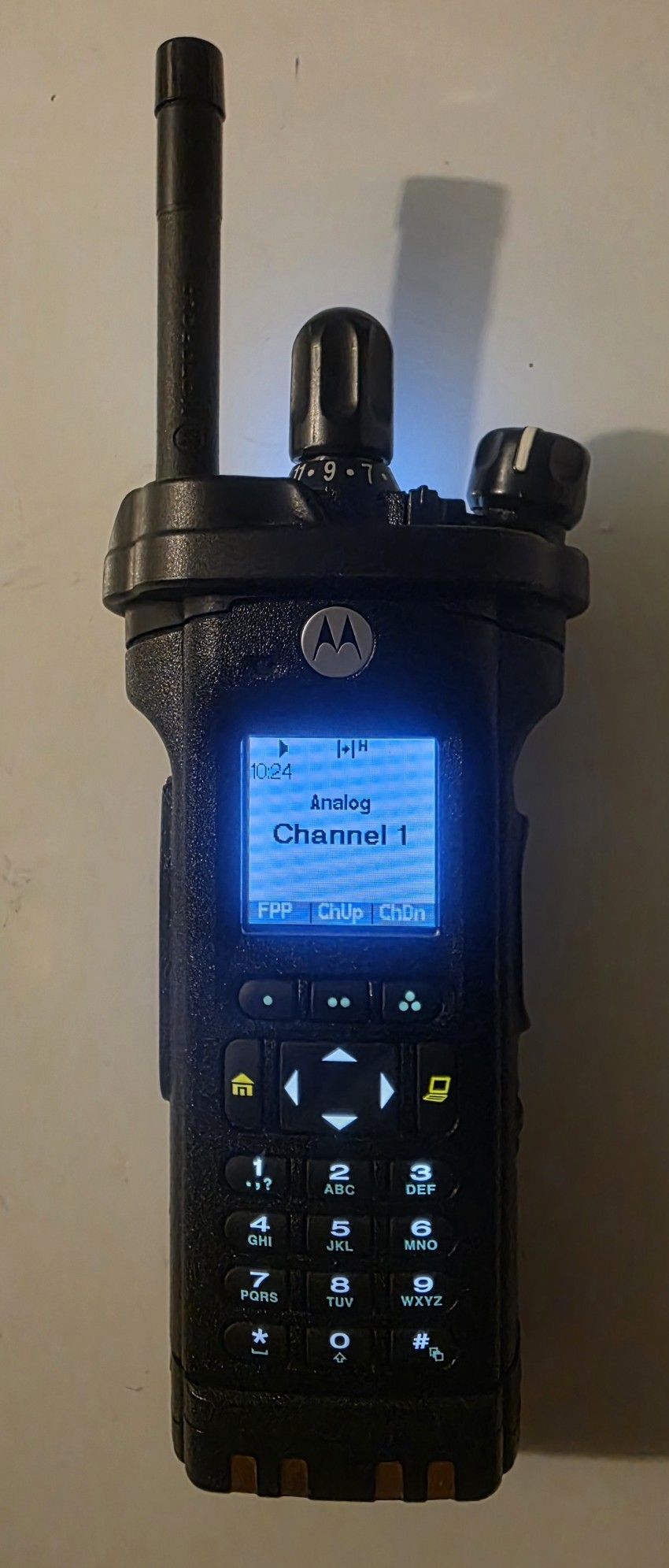 Motorola APX 6000XE UHF R1 With Analog And P25 /GPS & Algos (Check 6th Picture) For Radio Description