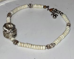 Starlingear Puncher Slickster bead Skull No. 7.5-8 #0617. 