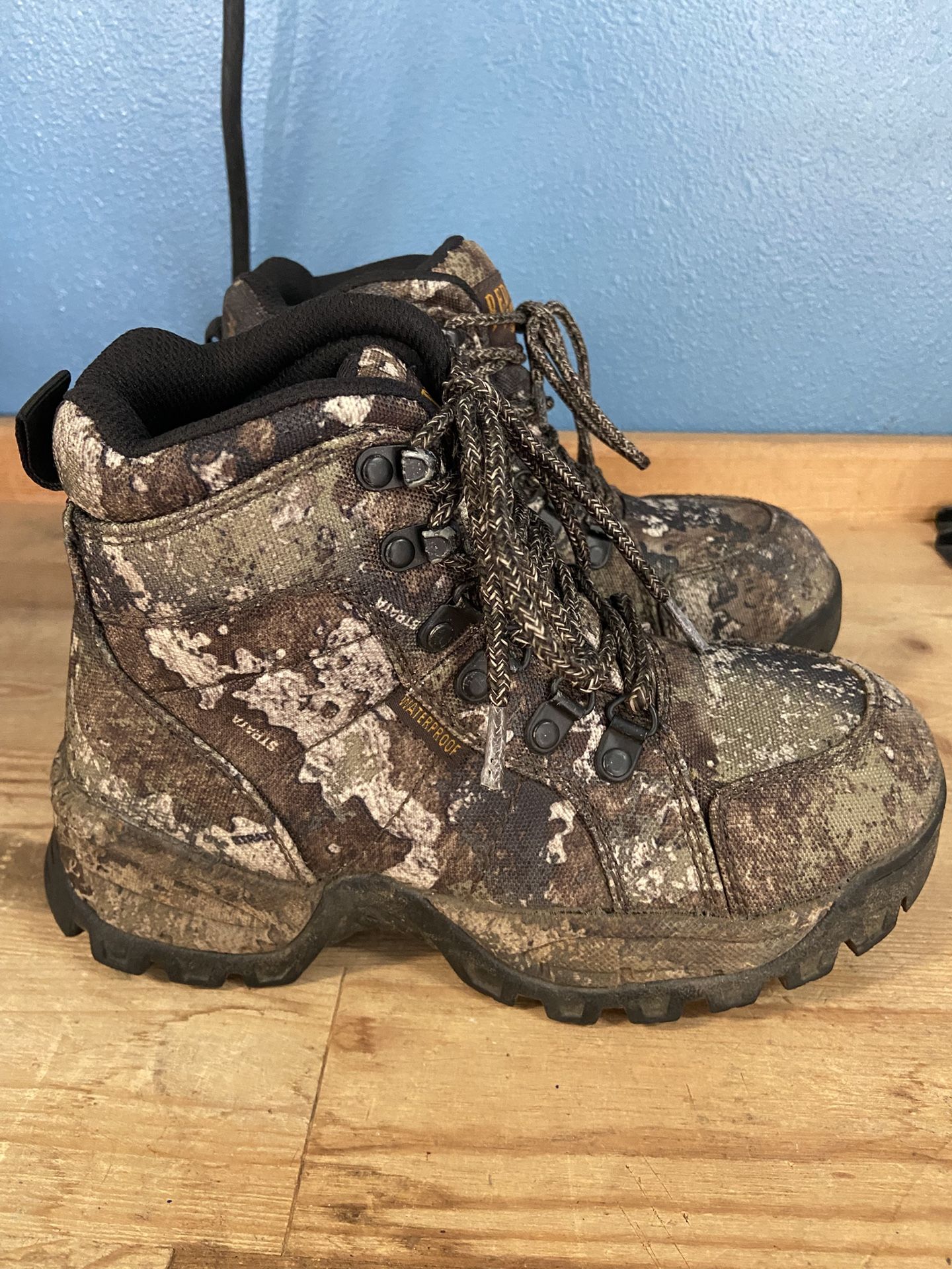 Youth Size 4 Camouflage Hiking Boots