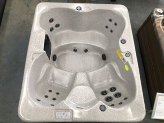 2020 Vita spa 6x6 115v plug n play