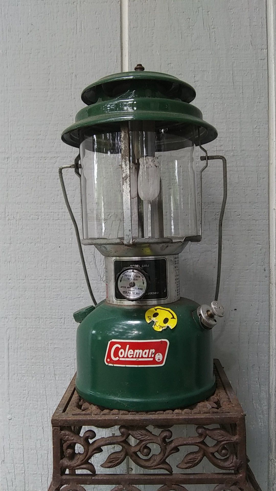 Lantern (Coleman Model 220J 5/1979)