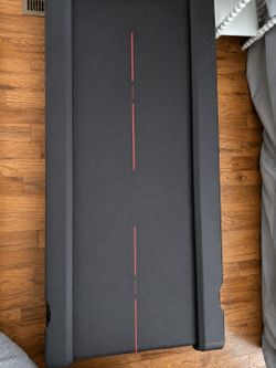 Peloton Treadmill (complete)