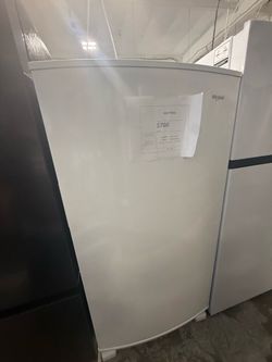 Whirlpool Upright Freezer White