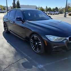 2013 BMW 328i M Sport – Red Leather Interior