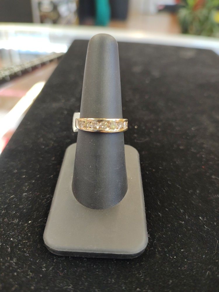 14k 3.10g Shampine Diamond Ring,Size7