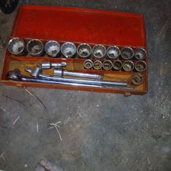 2 Sets Adapters And 1 In Drive Set