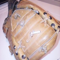 Baseball Mitt 