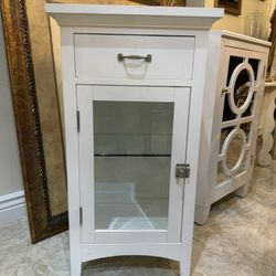 White Cabinet / Accent Table w/ Glass Door + Drawer (Pickup Only)