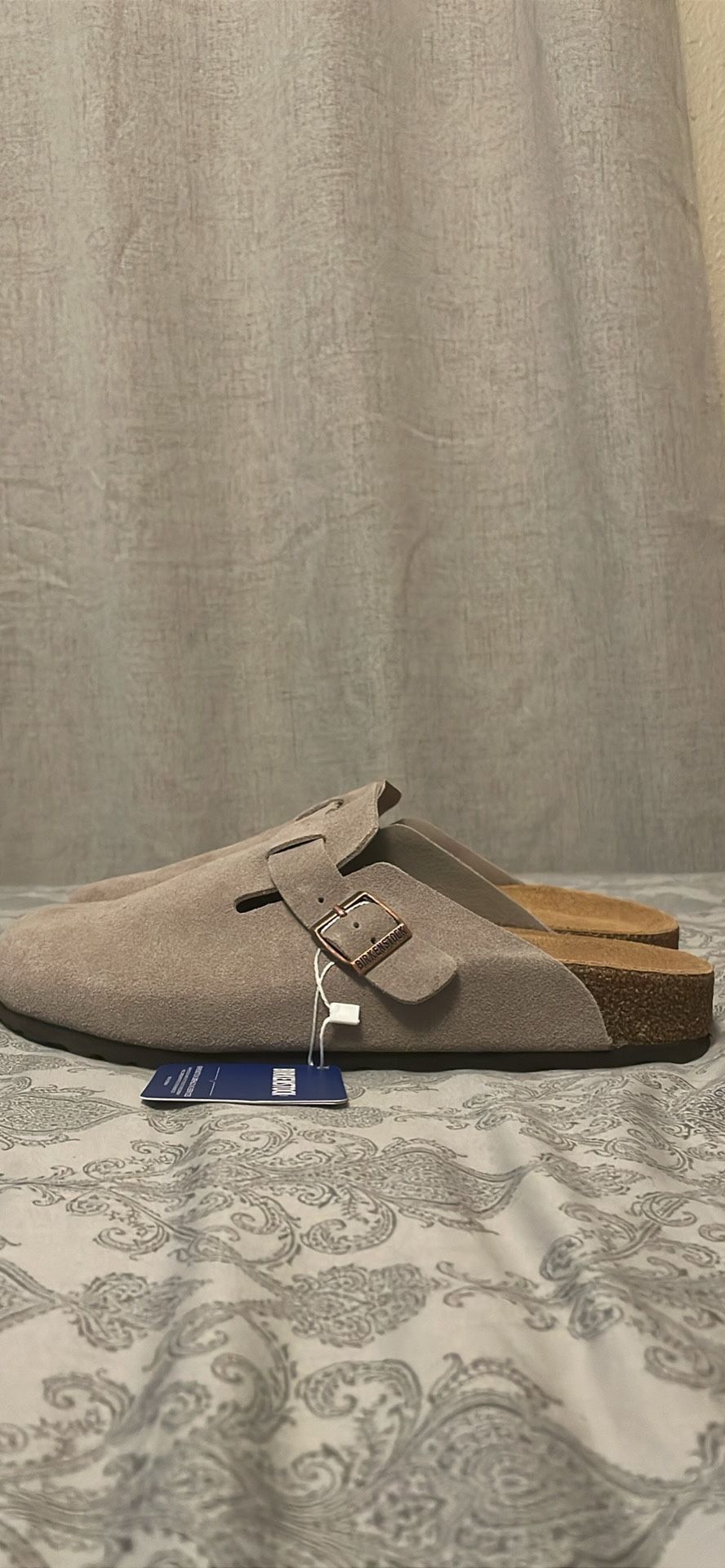 R3p$ Birkenstocks size 9 men’s and 11 women’s 