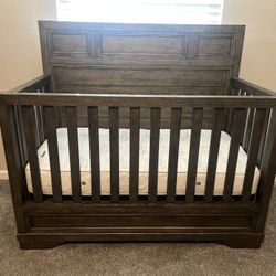 Crib/Toddler Bed