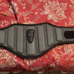 NIKE Weight Lifting Belt, Fits 34-38" Waist, Good Condition