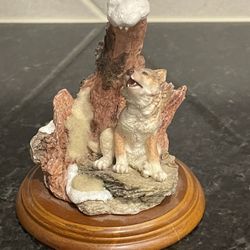 Wolf cub figurine, Spell Bound