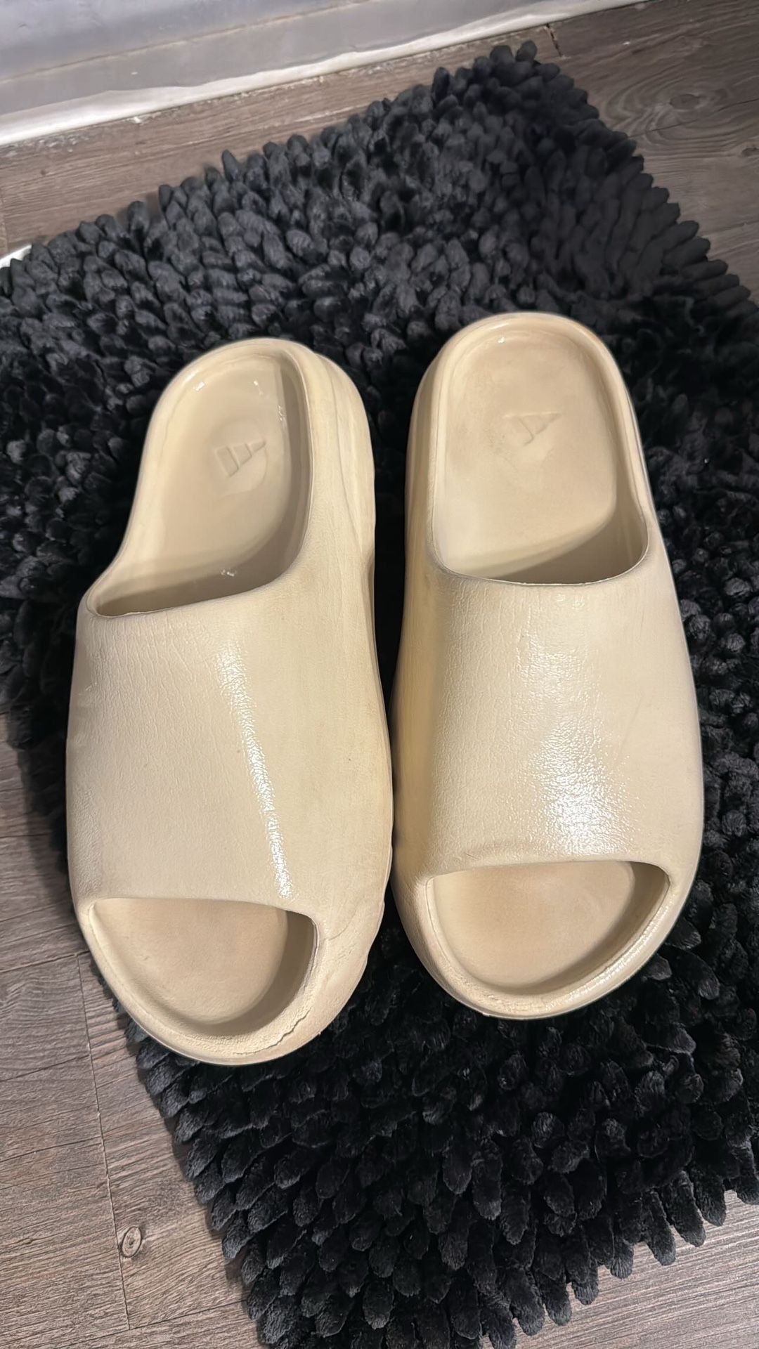 Yeezy Slides