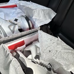 AIR JORDAN 4 “CEMENT” SZ 10