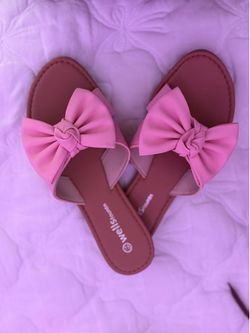Pink bow sandals size 7.5 women