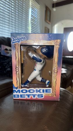 Dodgers bobble head