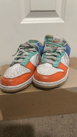 Nike Dunk low GS Size 6
