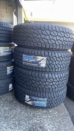 LT 245/75R16 marca blackahwk A/T nuevas y garantizadas