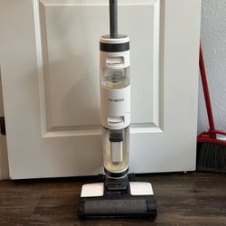 Cordless Vacuum And Mop