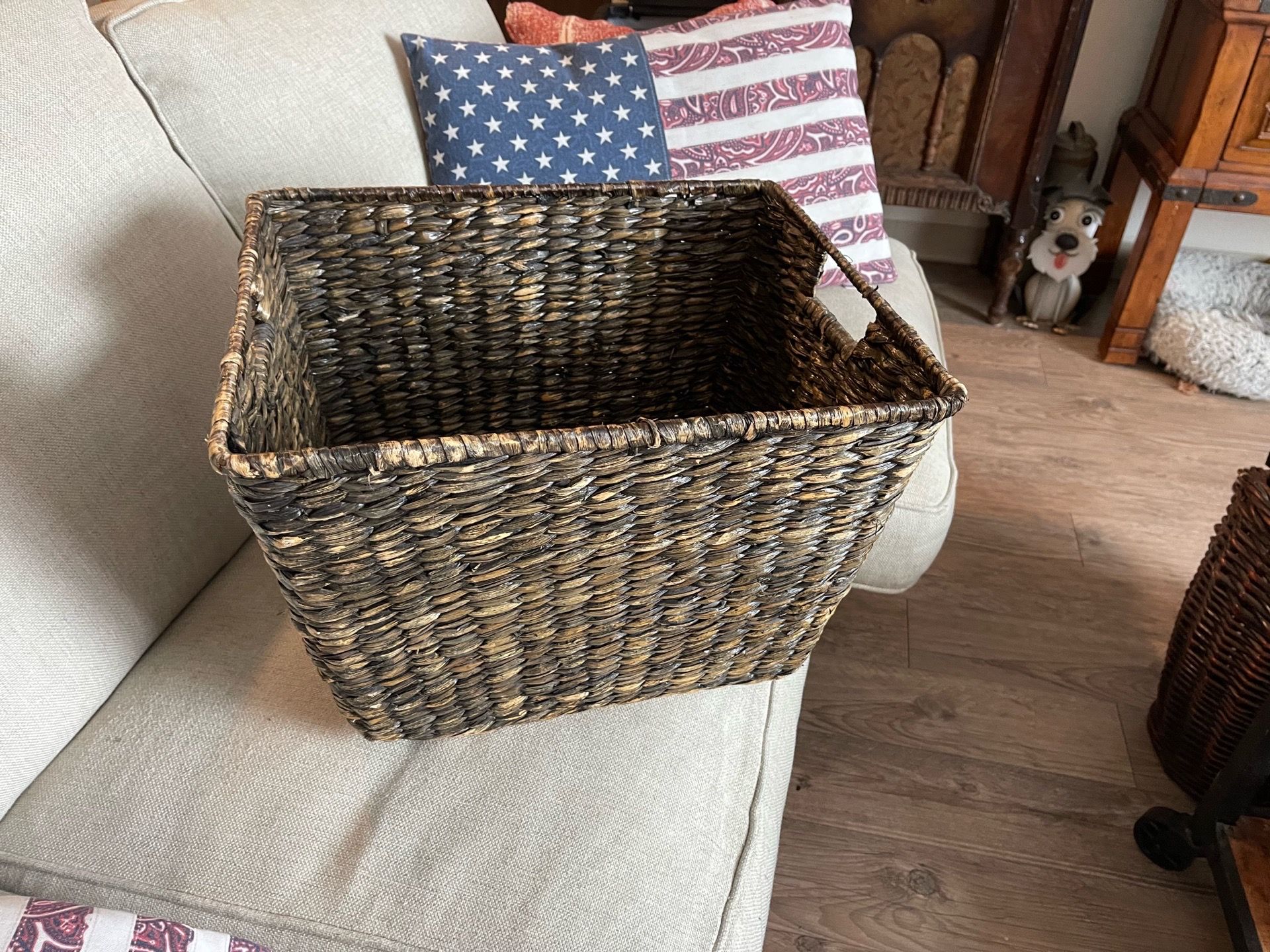 Wood basket large